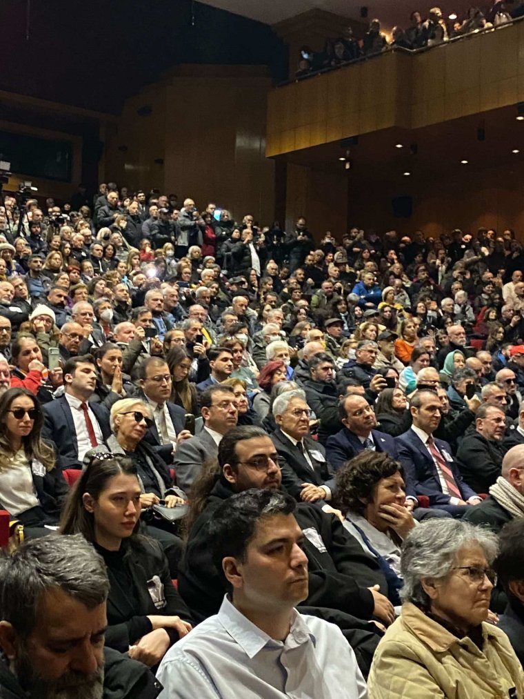Edip Akbayram Hayatını Kaybetti