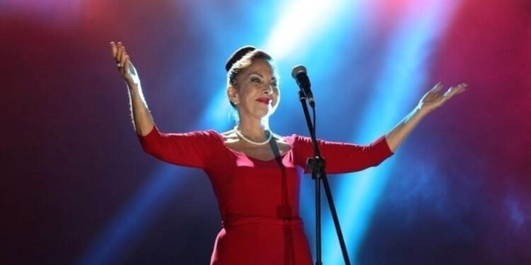 Hümeyra’nın Unutulmaz Şarkıları Yeniden Yorumlanıyor