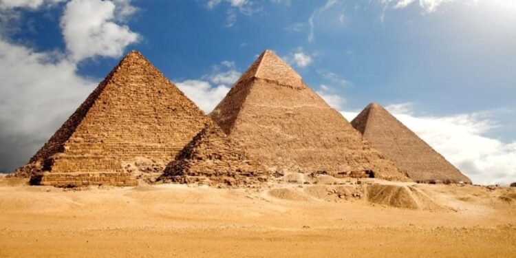 Mısır Piramitlerinde Şok Edici Keşif: Düşük Statülü İşçilerin Gömülmesi