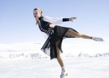 Senkronize Buz Pateni Kadın Milli Takımı’ndan 8 Mart Özel Gösterisi