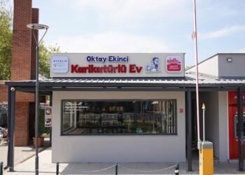 Ayvalık Belediye Başkanı Mesut Ergin’den Karikatürlü Ev Açıklaması