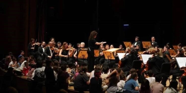 CRR Senfoni Orkestrası’ndan Genç Solistlerle Muhteşem Konser