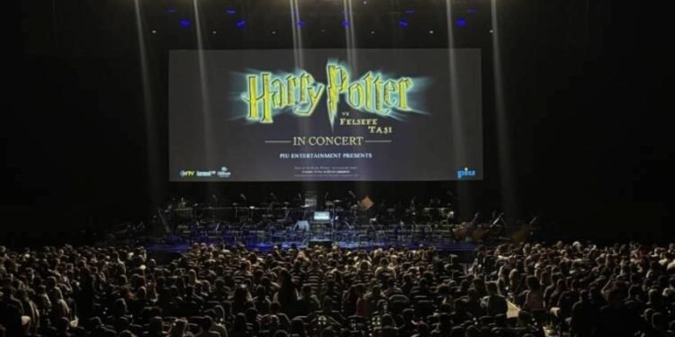 Harry Potter ve Orkestra Şöleni: Büyülü Bir Sinema Deneyimi