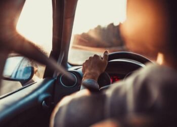 Erkeklerin Karbon Ayak İzleri Kadınlardan Daha Fazla: Nedenleri ve Çözüm Önerileri