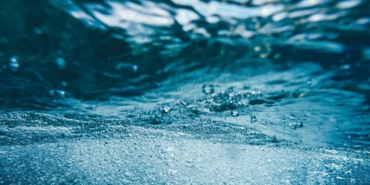 Massachusetts Amherst Üniversitesi’nde Sıvıların Beklenmedik Şekil Değişimi Keşfi