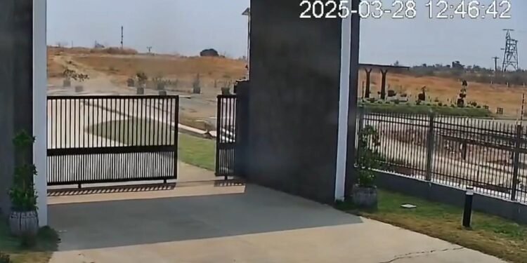 Myanmar’da 28 Mart Depremi ve Yer Yüzeyinde Yırtılmanın İlk Net Görüntüleri