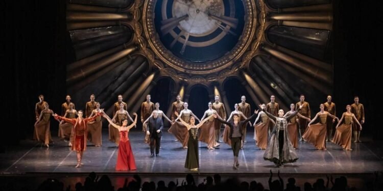 Dans ve Sahne Sanatlarının Büyülü Buluşması: Rus Hamlet ve Modern Dansın İncisi