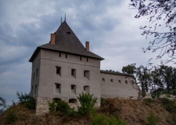 Ukrayna’da Tarihi Galician Kalesi’nin Gizemli Odasında Yeniden Gün yüzüne çıkan Sır