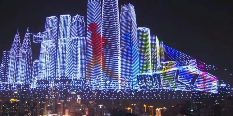 12.000 dron ile gelen muhteşem Guinness rekoru