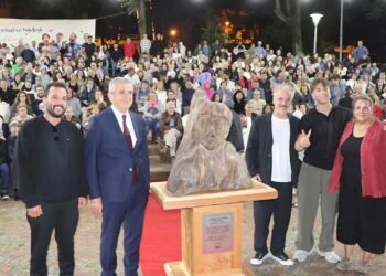 Akçakoca’da Lenin Heykeli ve ‘Sen Ben Lenin’ Filminin Unutulmaz Gecesi