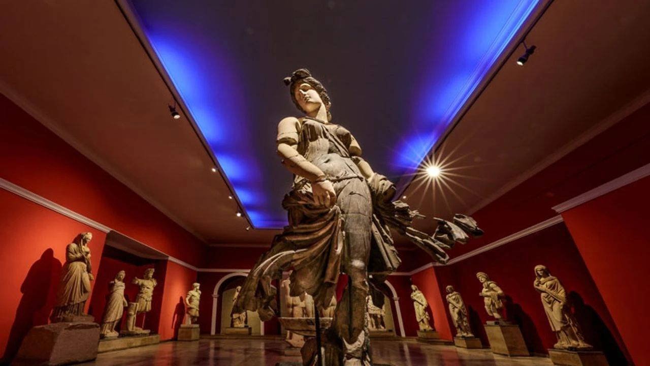 Kapanma Kararına Yönelik Toplumsal Tepkiler