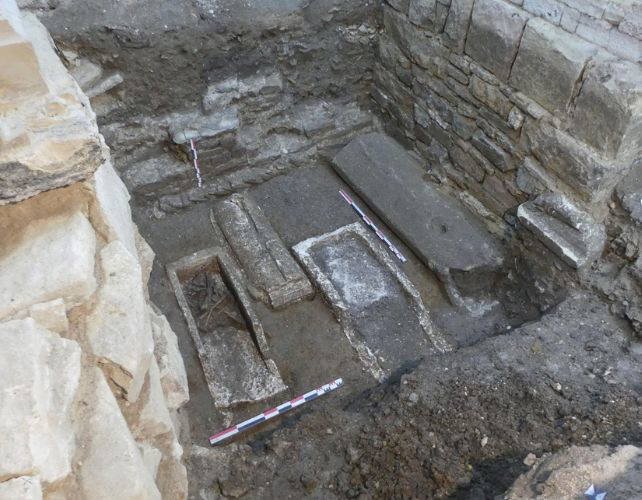 Hatalı Restorasyon ve Sonrasındaki Keşifler