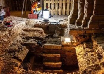 Dijon’daki Eski Kilisede 400 Yıllık Mezar ve Sıra Dışı Restorasyon Bulguları