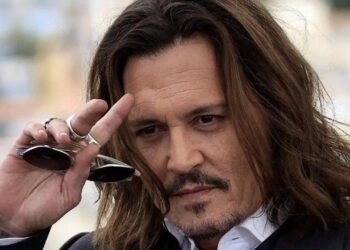 Johnny Depp’in Sanat Dünyasına Dönüşü ve Yeni Yönetmenlik Projesi