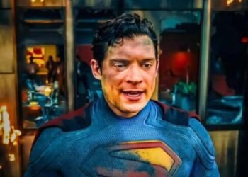 Superman’in Efsanevi Yolculuğu ve Güncel Yorumları