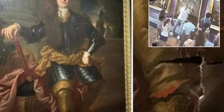 Uffizi Galerisi’nde Dehşet Veren Tablo Hasarı