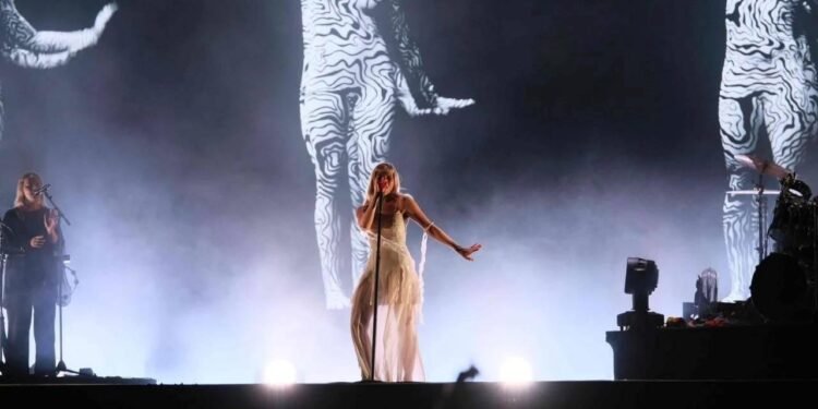 Unutulmaz Gecenin Detayları: Amelia’dan Aurora’ya Uzanan Bir Müzik Yolculuğu