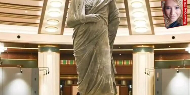 Arkeoloji Sempozyumu ve ‘Arkeolojinin Altın Çağı’ sergisi tartışmaları da beraberinde getirdi: ‘Arkeolojinin talan çağı!’