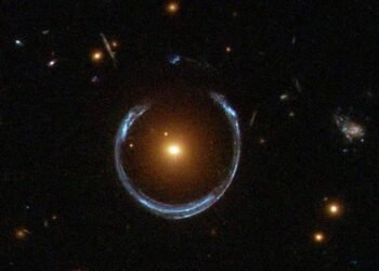 Böylesi görülmedi: En büyük kara delik keşfedildi!