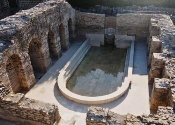 ‘Gladyatörler Kenti’nin Roma hamamında 1900 yıl sonra sular aktı