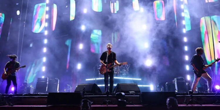 İstanbul Festivali’nde Madrigal ile Mor ve Ötesi’nden unutulmaz gece