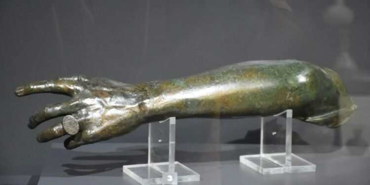 Izmir Arkeoloji Müzesi’nde Teşhir Yenilemesi ve Depo Eserlerden 1300 Parça Yeni Sunum