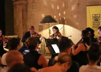 Komili Evi’nde Brahms ve Çaykovski dinledik