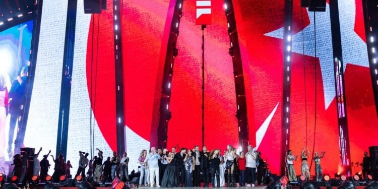 MÜYORBİR, 25. yılını İstanbul Festivali’nde “Rüya Gibi Bir Gece” ile kutladı