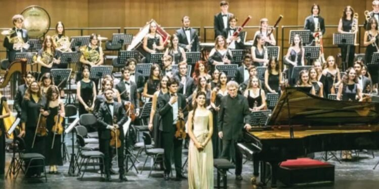 TUGFO Turunun Denizli ve Avrupa Buluşması: Genç Yetenekler Sahneye Enerjiyle Çarpıyor