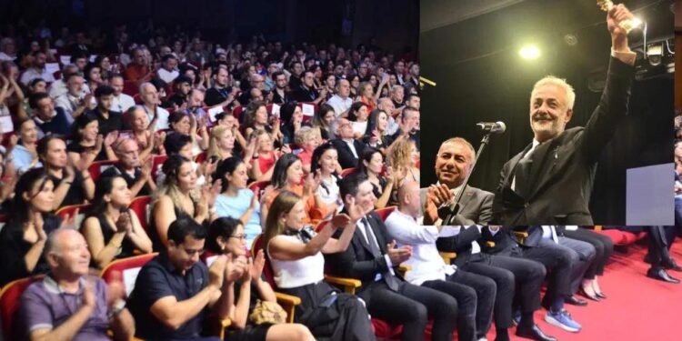 Adana Altın Koza Onur Ödülleri: Mehmet Aslantuğ’un Doğum Günü Coşkusu ve Meral Orhonsay’ın Katılamaması