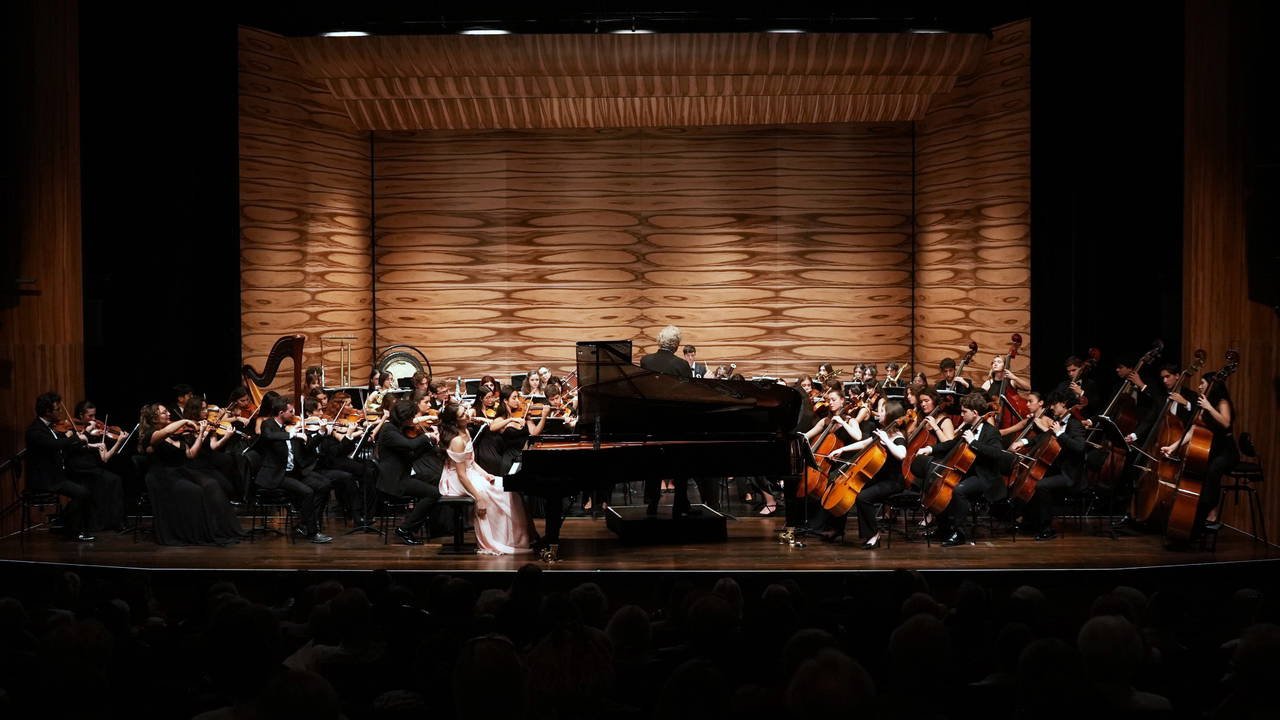 Genç Yıldızlar ve Cem Mansur’un TUGFO Yolculuğu: Uluslararası Turne ve Türkiye’de Zafer Bayramı Konseri