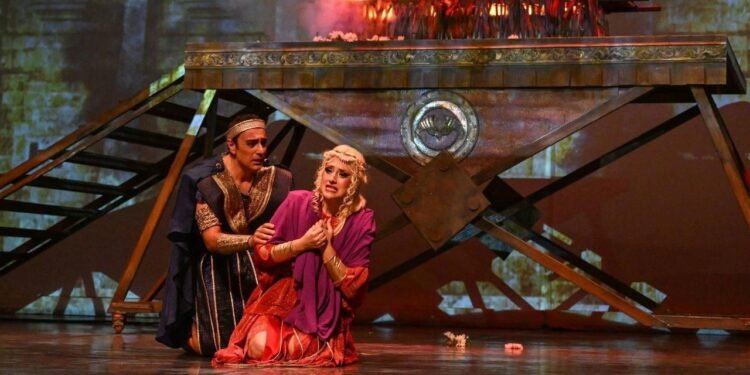 Troya Operasıyla Başlayan İzmir Devlet Opera ve Balesi 2025-2026 Sezonu