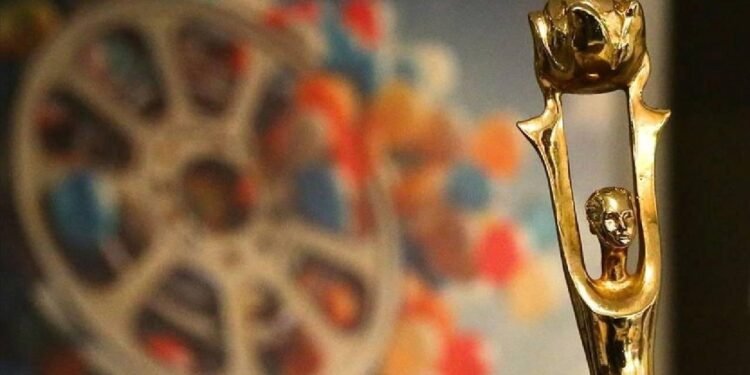 Uluslararası Adana Altın Koza Festivali’nde Kadın Hikayeleri ve Yanlış Anlaşılma Üzerine Çarpıcı Gösterimler