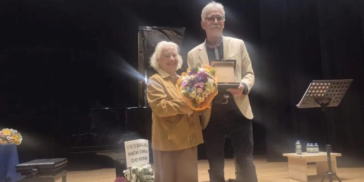 Aytekin Karaçoban’a Ceyhun Atuf Kansu Şiir Ödülü: Anlatılar ve Anlamlar