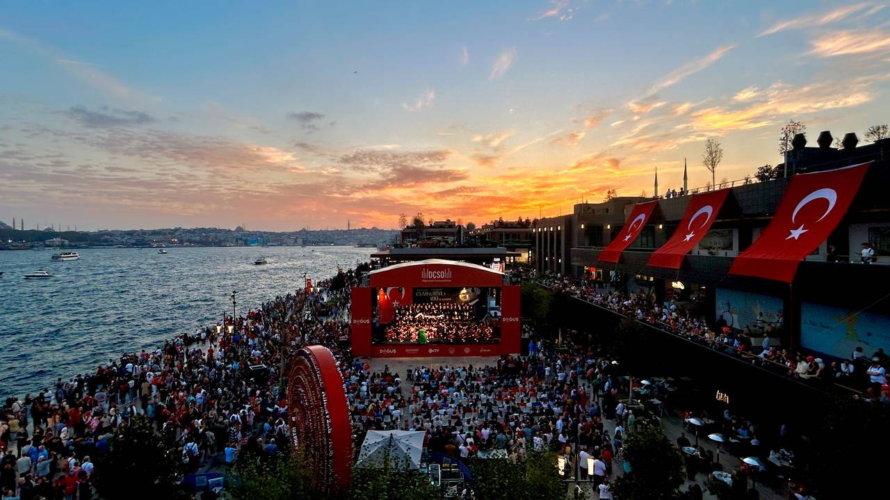 Cumhuriyet Bayramı Müzikal Yolculuklar: Ulusal Uyanış ve Çocuk Senfoni ile Atölyeler