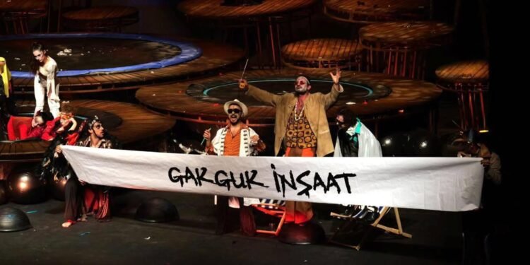 Etimesgut’ta Kent Tiyatrosu Festivali: İkinci Uluslararası Kent Tiyatro Şenliği Başladı