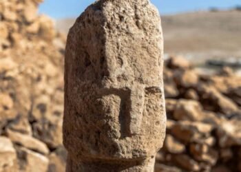Karahantepe’deki Yeni Buluntular ve T biçimli Dikilitaşlardaki İnsan Yüzü: Neolitik Döneme Işık Tutan Bir Keşif