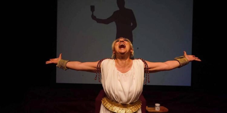 Kleopatra’nın İzinde: Tiyatroda Kadın Kimliğinin Dönüşümü ve Toplumsal Sorumluluk