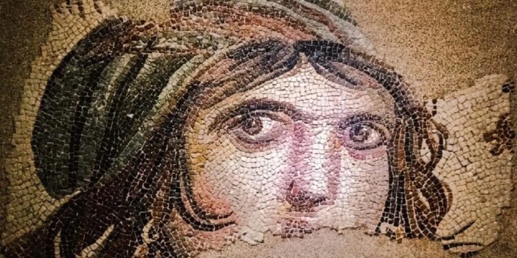 Zeugma Mozaik Müzesi: Çingene Kızı başta olmak üzere değerli eserlerle dolu bir kültür durakları ağı