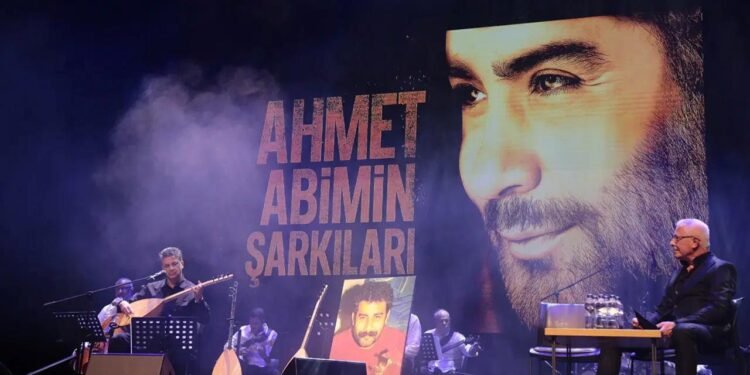 Ahmet Kaya Anması: 25. Yıldönümünde Atatürk Kültür Merkezi’nde Duygusal Bir Anıt