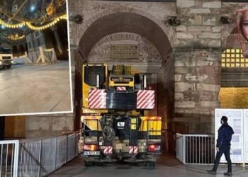 Ayasofya Restorasyonunda Vinç ve Yük Taşıma Tartışması: Kamuoyu ve Uzmanların Değerlendirmesi