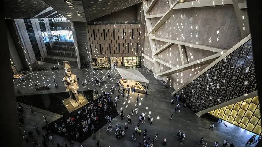 Büyük Mısır Müzesi: Zaman İçinde Bir Yolculuk ve Geniş Bir Arkeolojik Kompleks