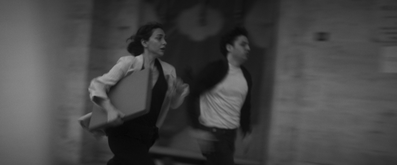 İsimsiz Eserler Mezarlığı: Sanatın Kapitalizmle Sınandığı Bir Kamera Hikayesi