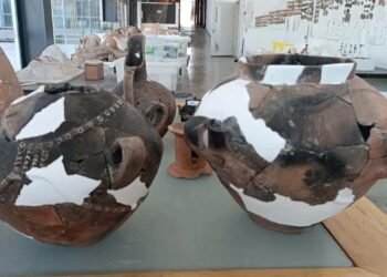 İzmir Başkentine Yansıyan Antik İzler: Yeşilova ve Yassıtepe Höyüklerinde Yeni Sezon Bulguları