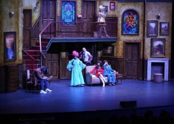 Oyunun Oyunu: Prömiyer ve Turne Takvimiyle Sahne Arkası Mizahı