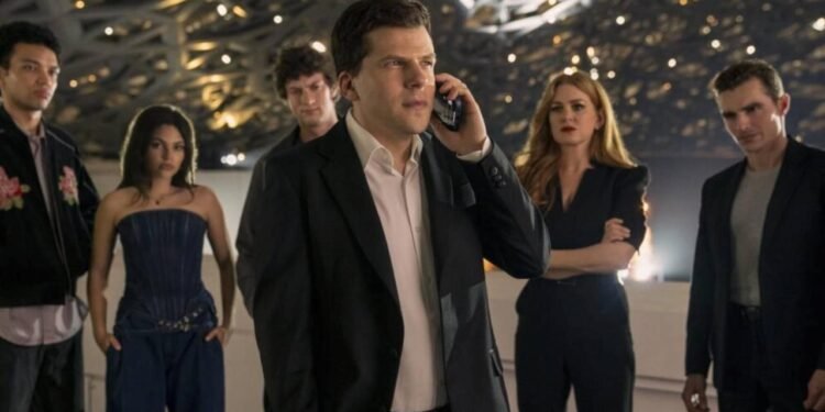 Sihirbazlar Çetesi Üçlemesi: Aksiyon, Tilki Hikâyeleri ve Sahne Arkası Olayları