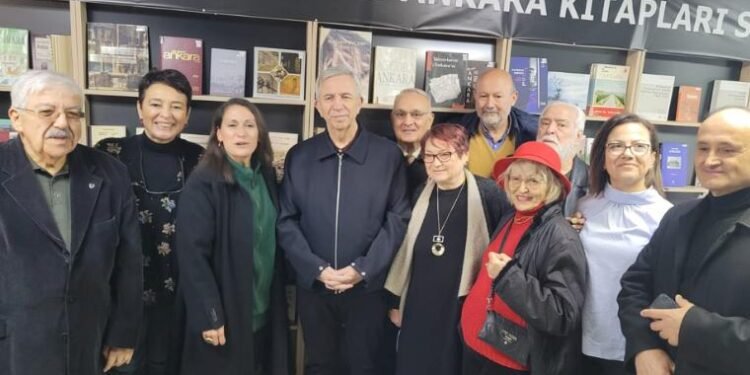 Ankara Kitapları Sergisi ve 111 Ankara Kitabı: Çiğdemim Derneği Etkinliklerinde Bir Araya Gelen Okur Topluluğu