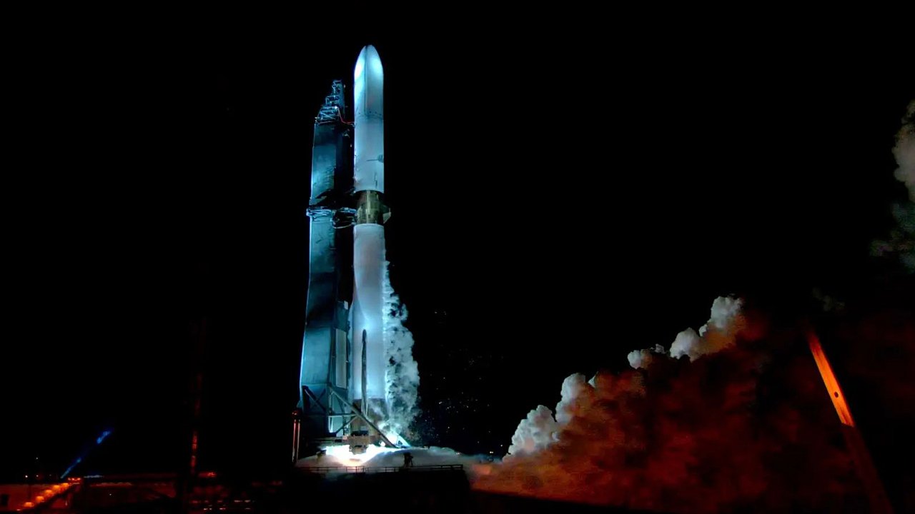 Artemis 3 İçin HLS Tedarik Zamanında Belirsizlik: SpaceX mi Blue Origin mi?