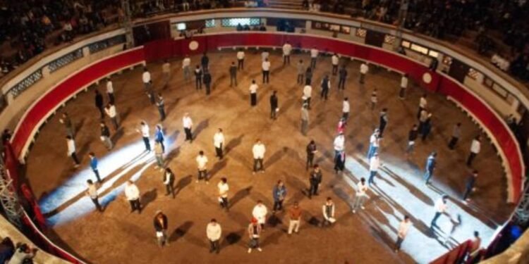 Birlikte/Togæther: Suzanne Lacy’nin Performans Sanatıyla Kadınlık ve Kamu Alanı