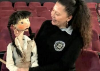 Ebru Kara: Kukla Tiyatrosunun İzinde, Üretken ve Sınırları Zorlayan Bir Sahne Yolculuğu